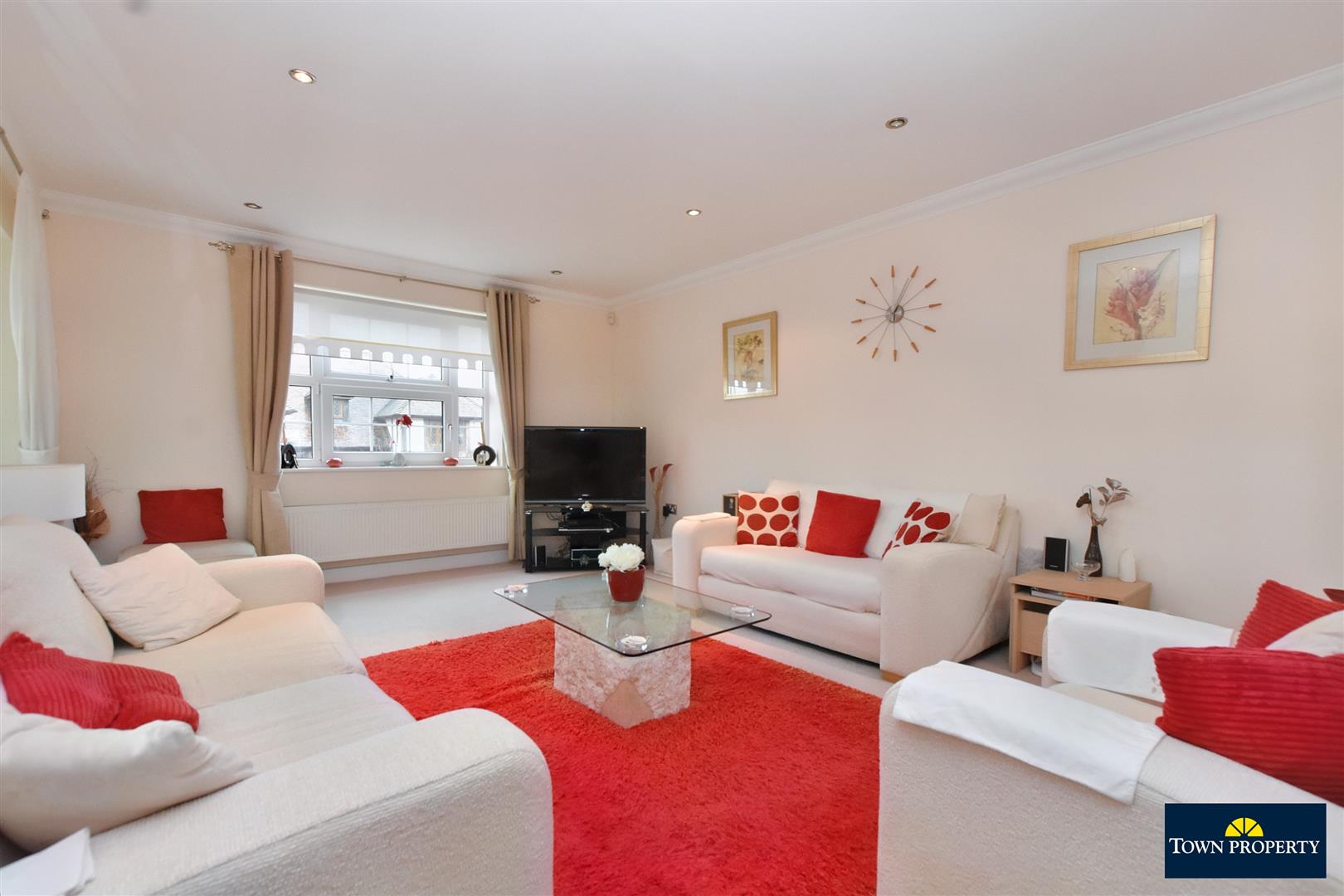 Property Details for Christchurch Place Eastbourne BN23 5AP Town Property Estate Agents